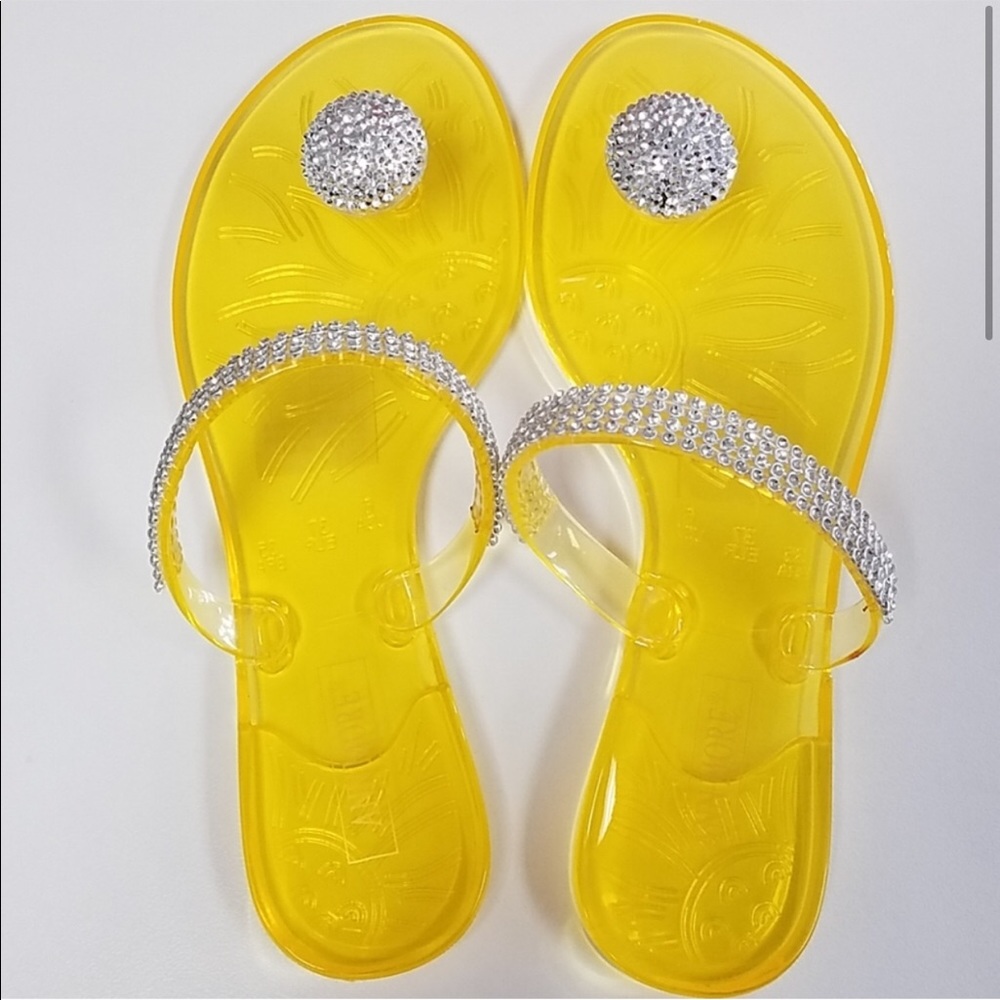 Yellow rubber jelly sandal with diamond accent